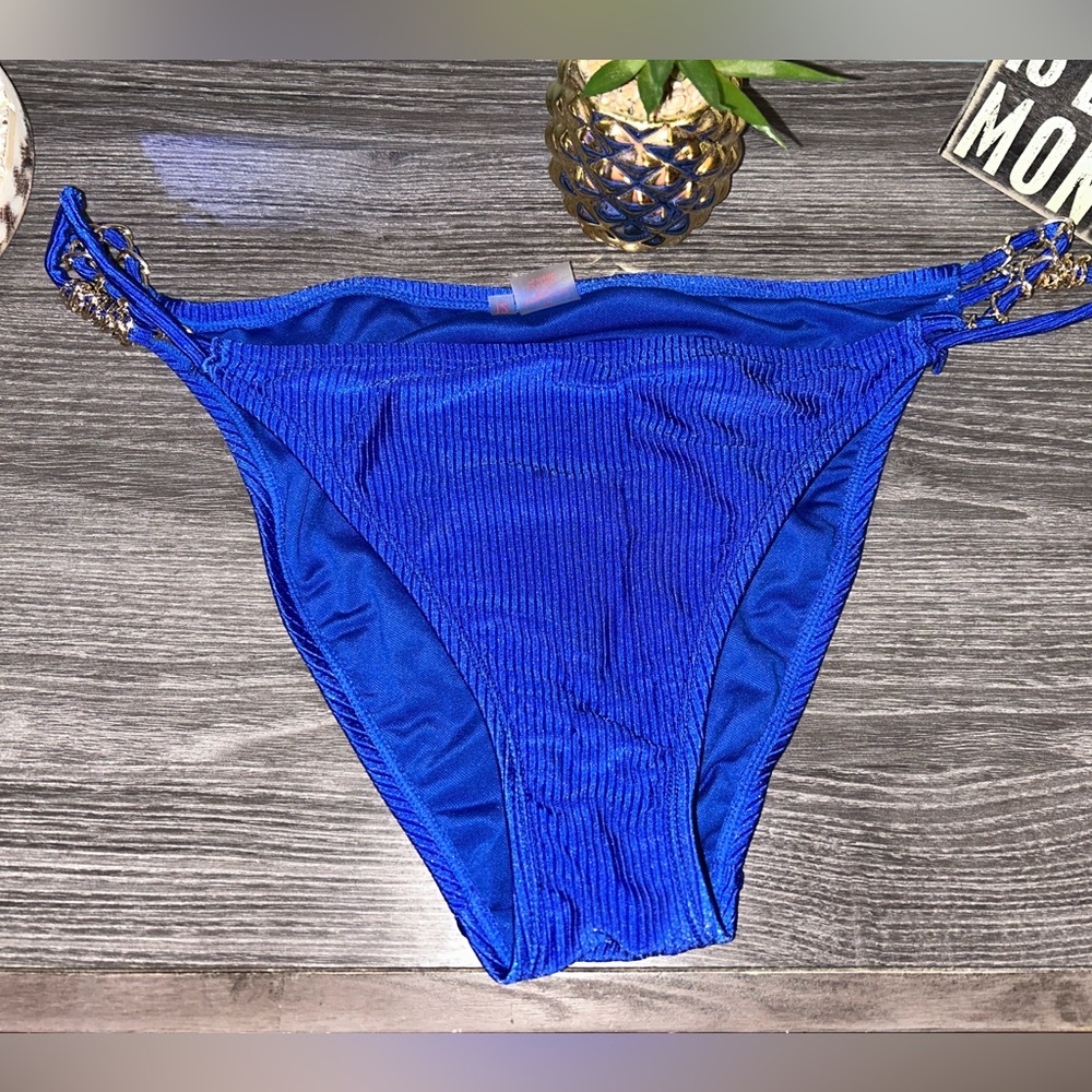 Lilly Pulitzer Blue Bikini Top & Bottom with Gold Chain straps. Size 12 - Picture 5 of 8